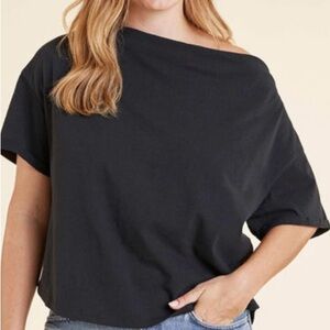 Nuuds off the shoulder t-shirt size medium